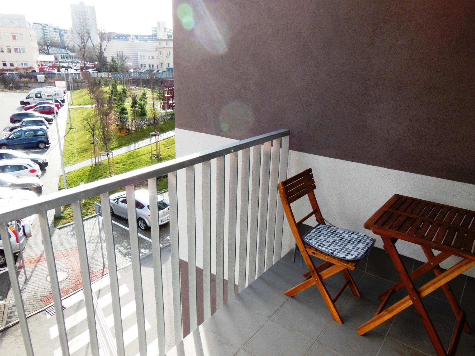 Apartman Bratislava City & Parking Экстерьер фото